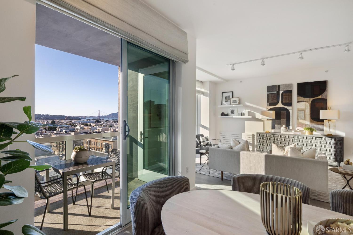 Detail Gallery Image 7 of 56 For 1501 Filbert St Ph7f,  San Francisco,  CA 94123 - 2 Beds | 2/1 Baths
