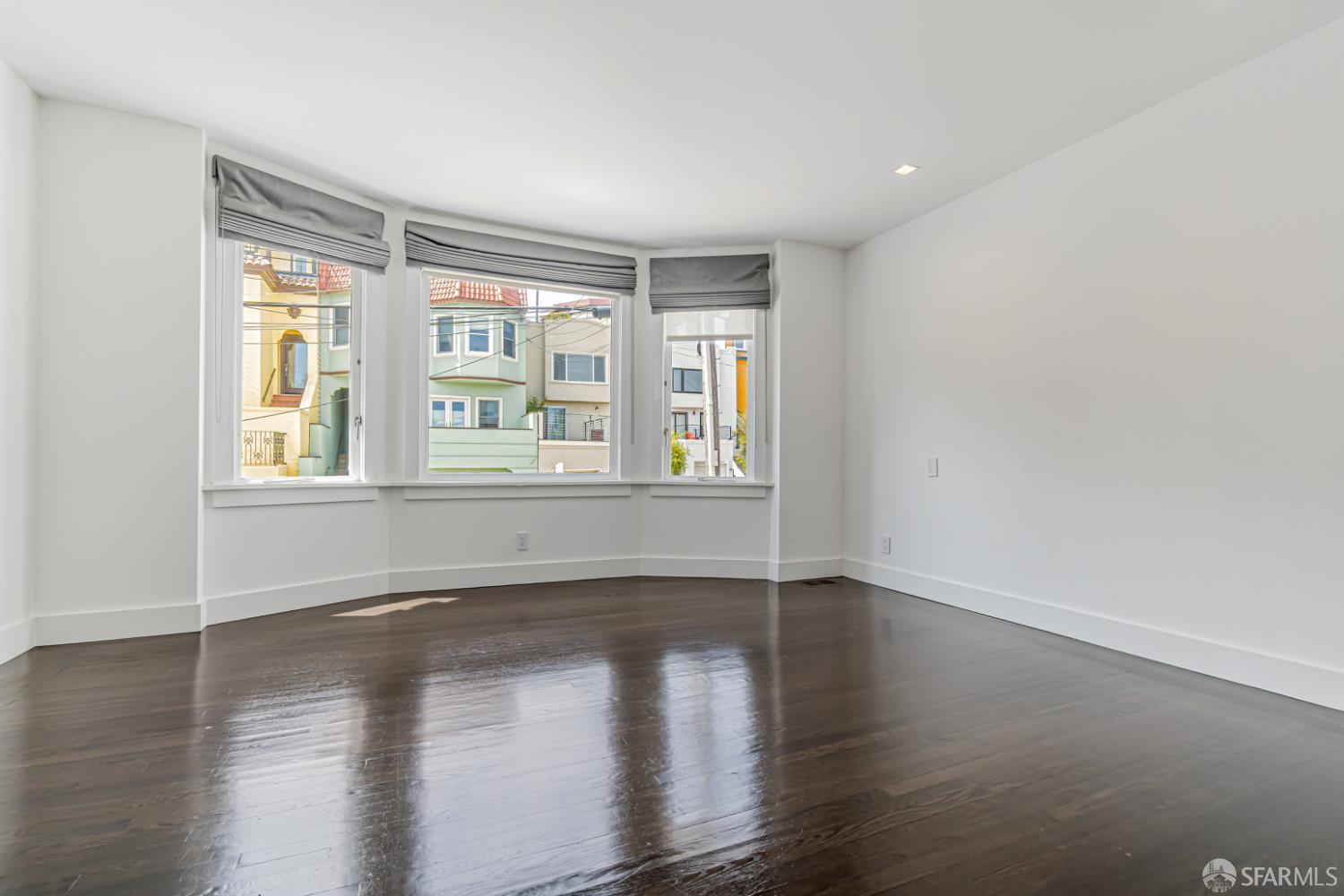 Detail Gallery Image 22 of 54 For 69 Uranus Ter, San Francisco,  CA 94114 - 3 Beds | 3 Baths