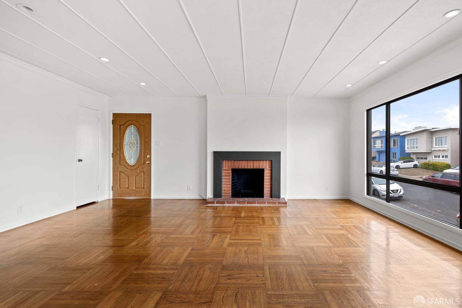 Detail Gallery Image 16 of 52 For 168 Avalon Dr, Daly City,  CA 94015 - 3 Beds | 2 Baths