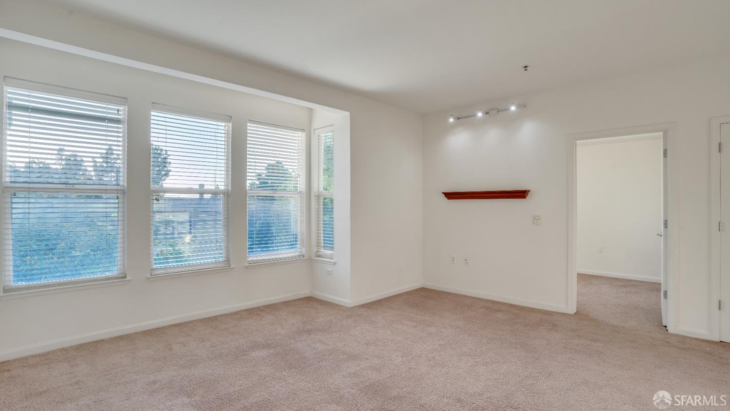 Detail Gallery Image 8 of 46 For 655 12th St #220,  Oakland,  CA 94607 - 2 Beds | 2 Baths
