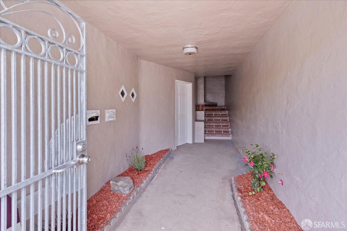 Detail Gallery Image 5 of 40 For 735 40th Ave, San Francisco,  CA 94121 - – Beds | – Baths