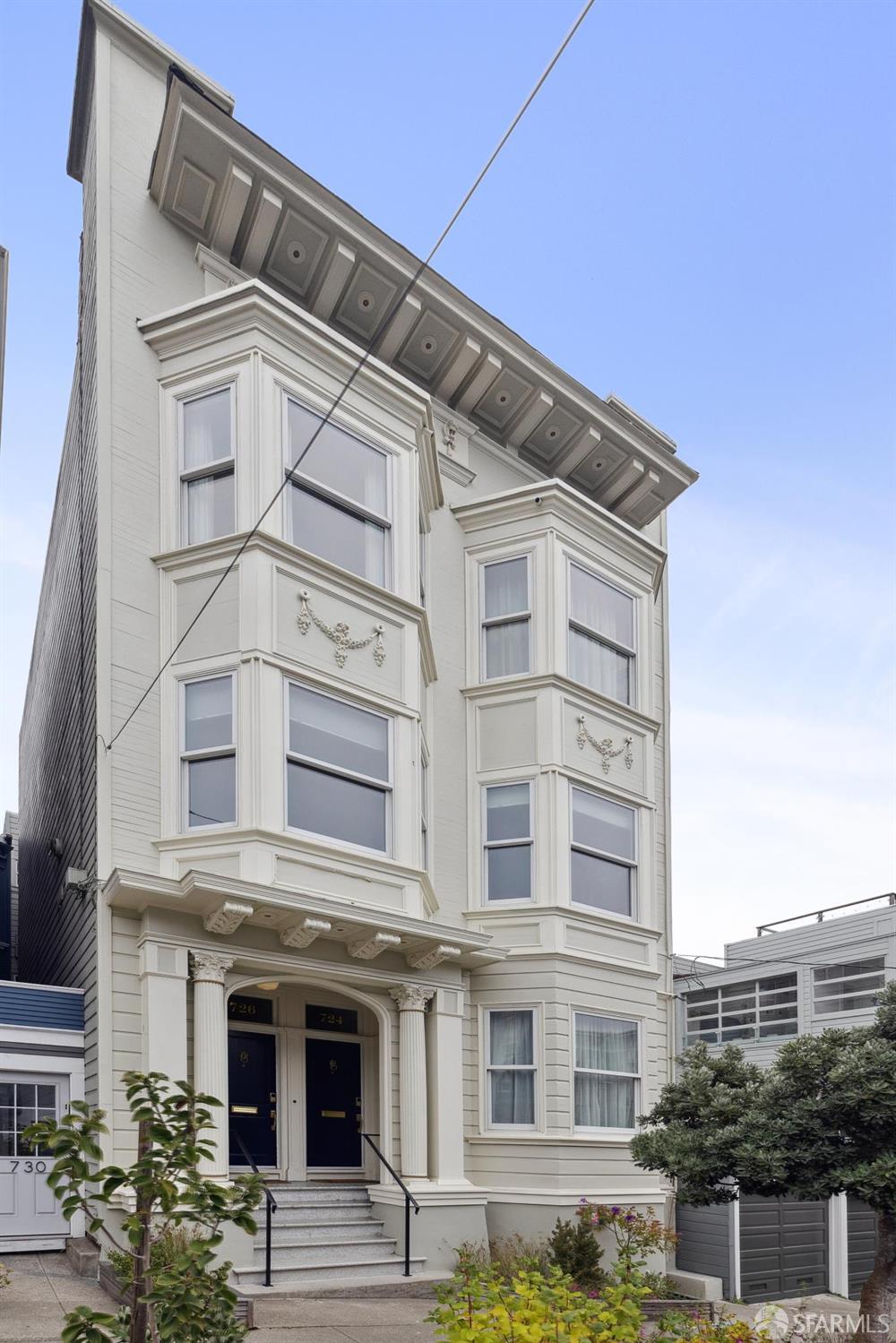 Detail Gallery Image 3 of 39 For 726 Lyon St, San Francisco,  CA 94115 - 3 Beds | 2 Baths