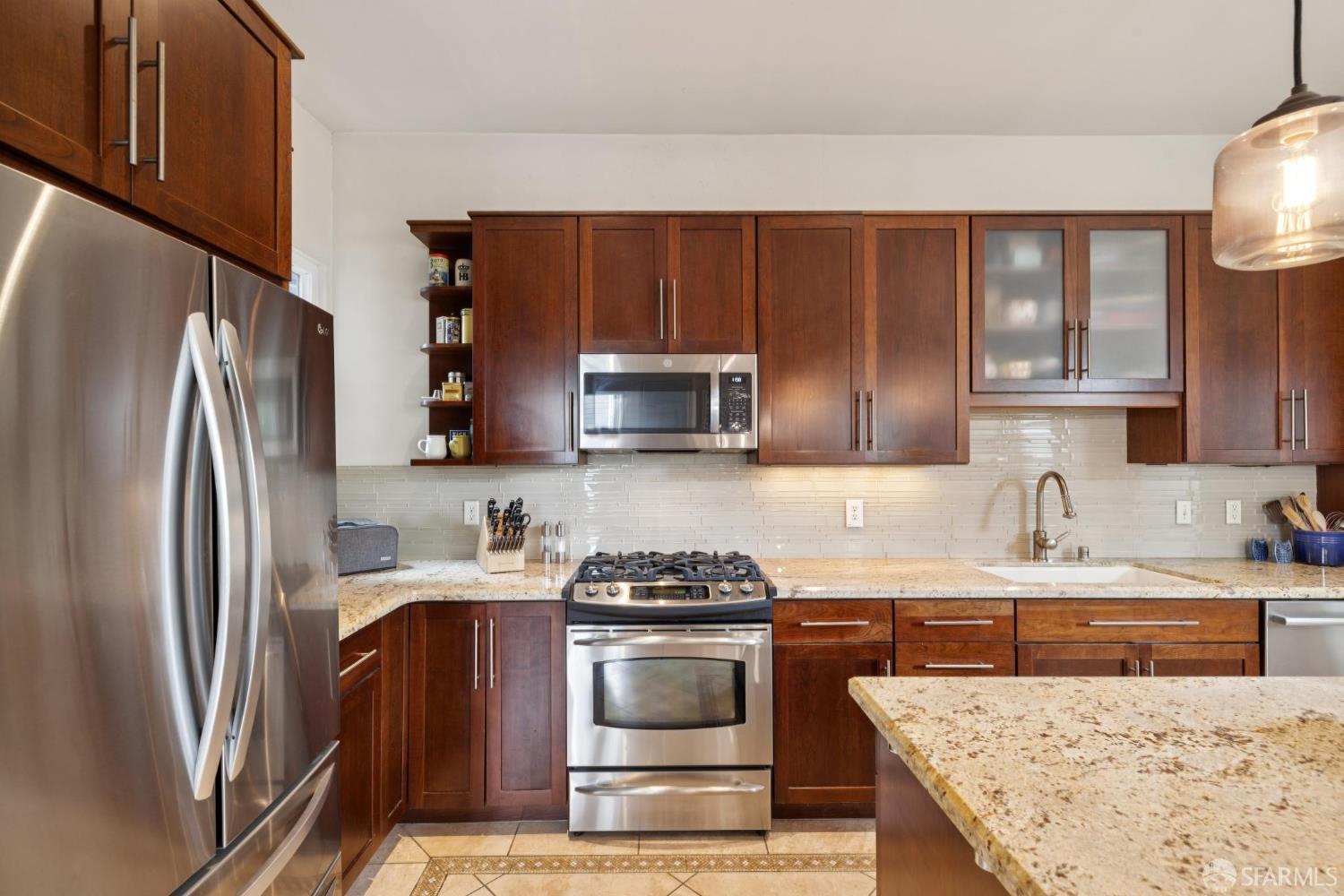 Detail Gallery Image 24 of 39 For 726 Lyon St, San Francisco,  CA 94115 - 3 Beds | 2 Baths