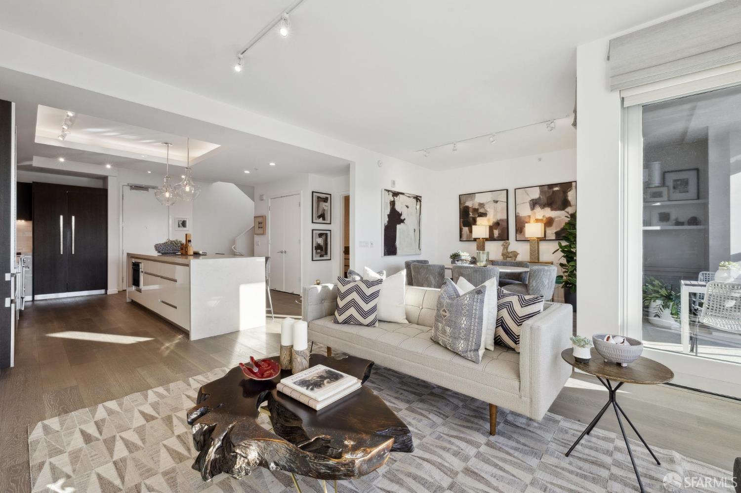 Detail Gallery Image 19 of 56 For 1501 Filbert St Ph7f,  San Francisco,  CA 94123 - 2 Beds | 2/1 Baths