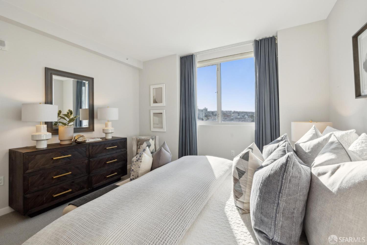 Detail Gallery Image 26 of 56 For 1501 Filbert St Ph7f,  San Francisco,  CA 94123 - 2 Beds | 2/1 Baths
