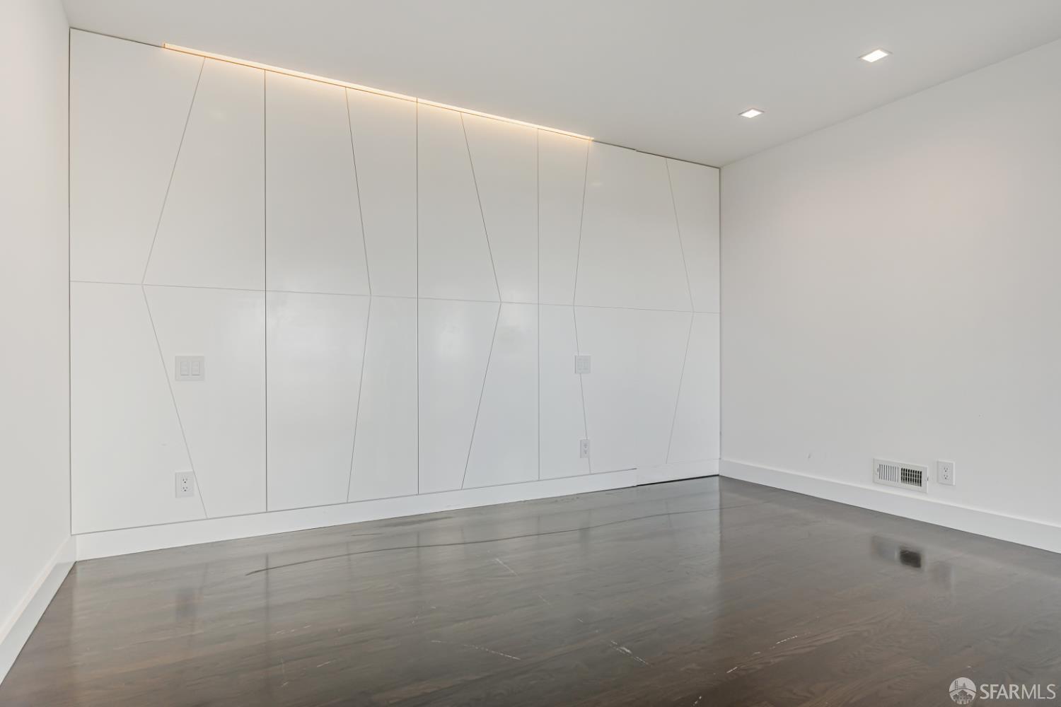 Detail Gallery Image 27 of 54 For 69 Uranus Ter, San Francisco,  CA 94114 - 3 Beds | 3 Baths