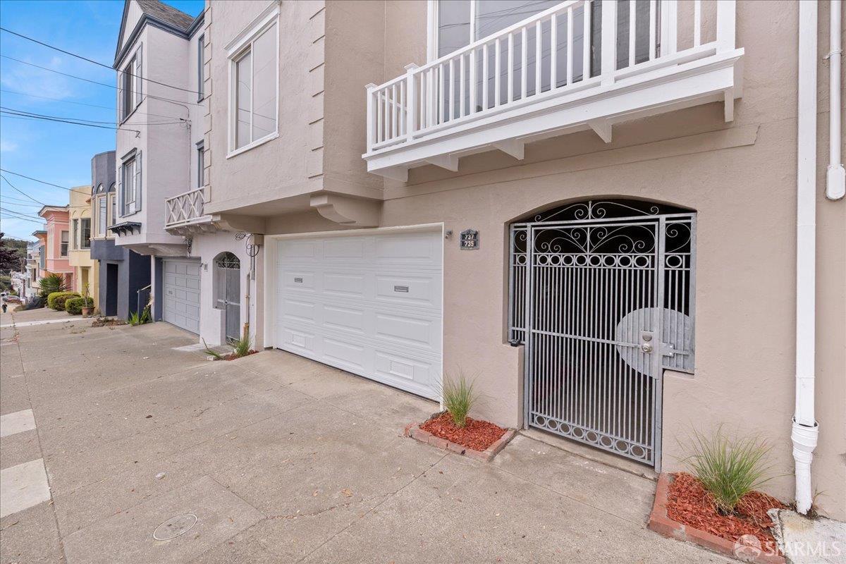 Detail Gallery Image 4 of 40 For 735 40th Ave, San Francisco,  CA 94121 - – Beds | – Baths