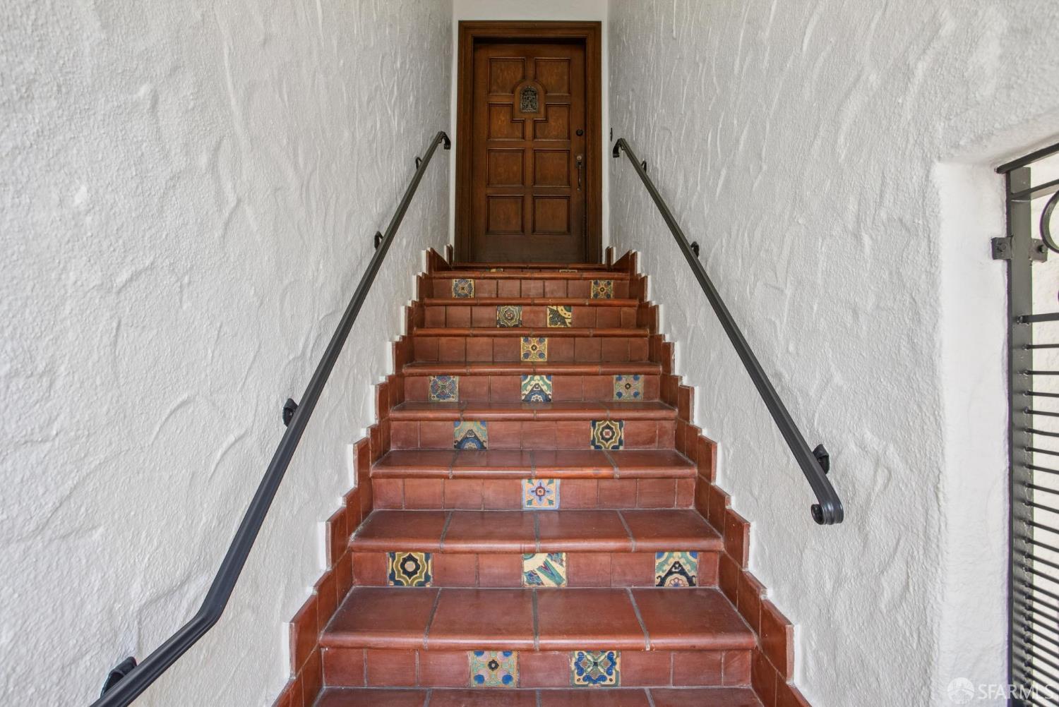 Detail Gallery Image 4 of 48 For 3720 Webster St, San Francisco,  CA 94123 - 3 Beds | 2/2 Baths