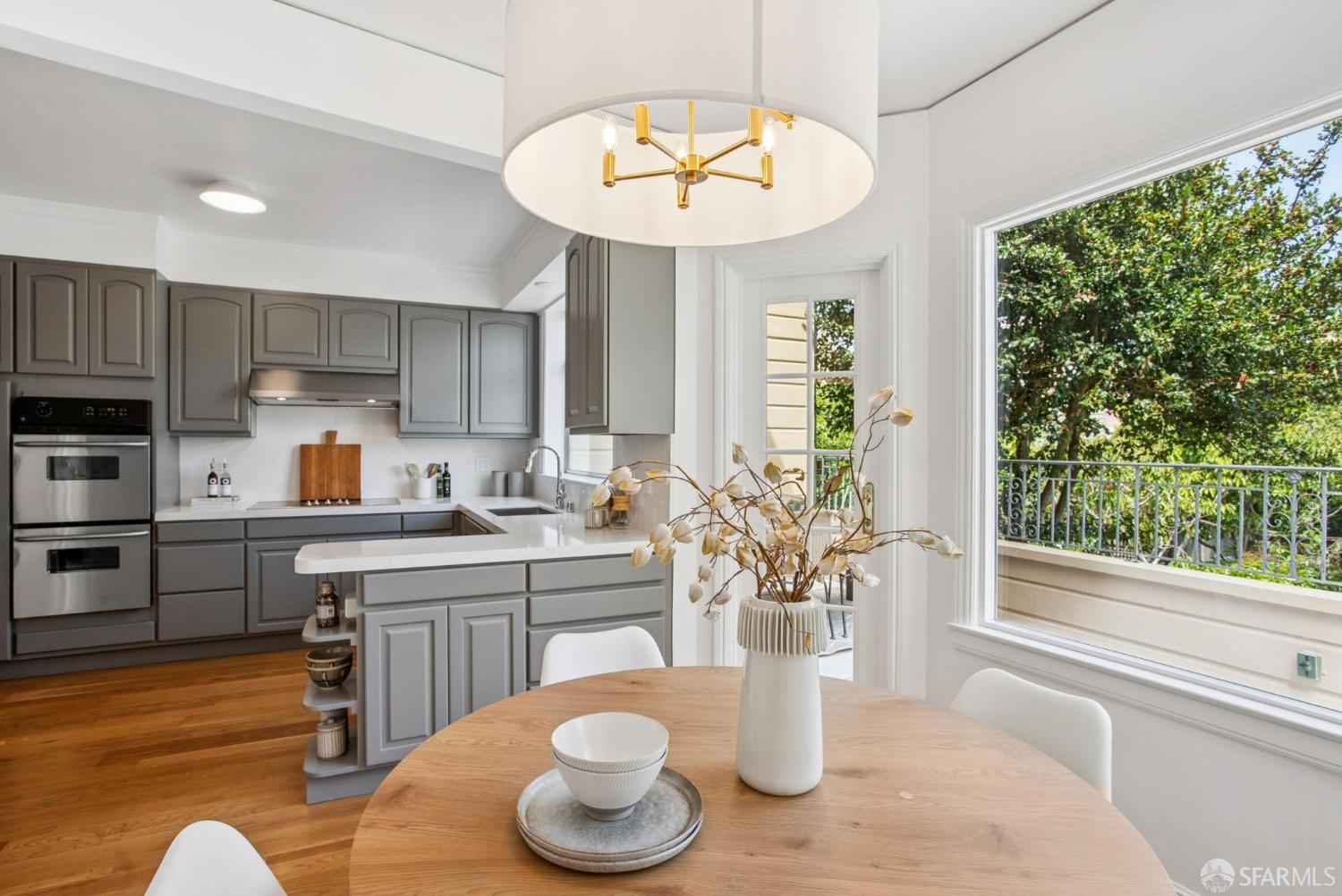 Detail Gallery Image 19 of 48 For 3720 Webster St, San Francisco,  CA 94123 - 3 Beds | 2/2 Baths