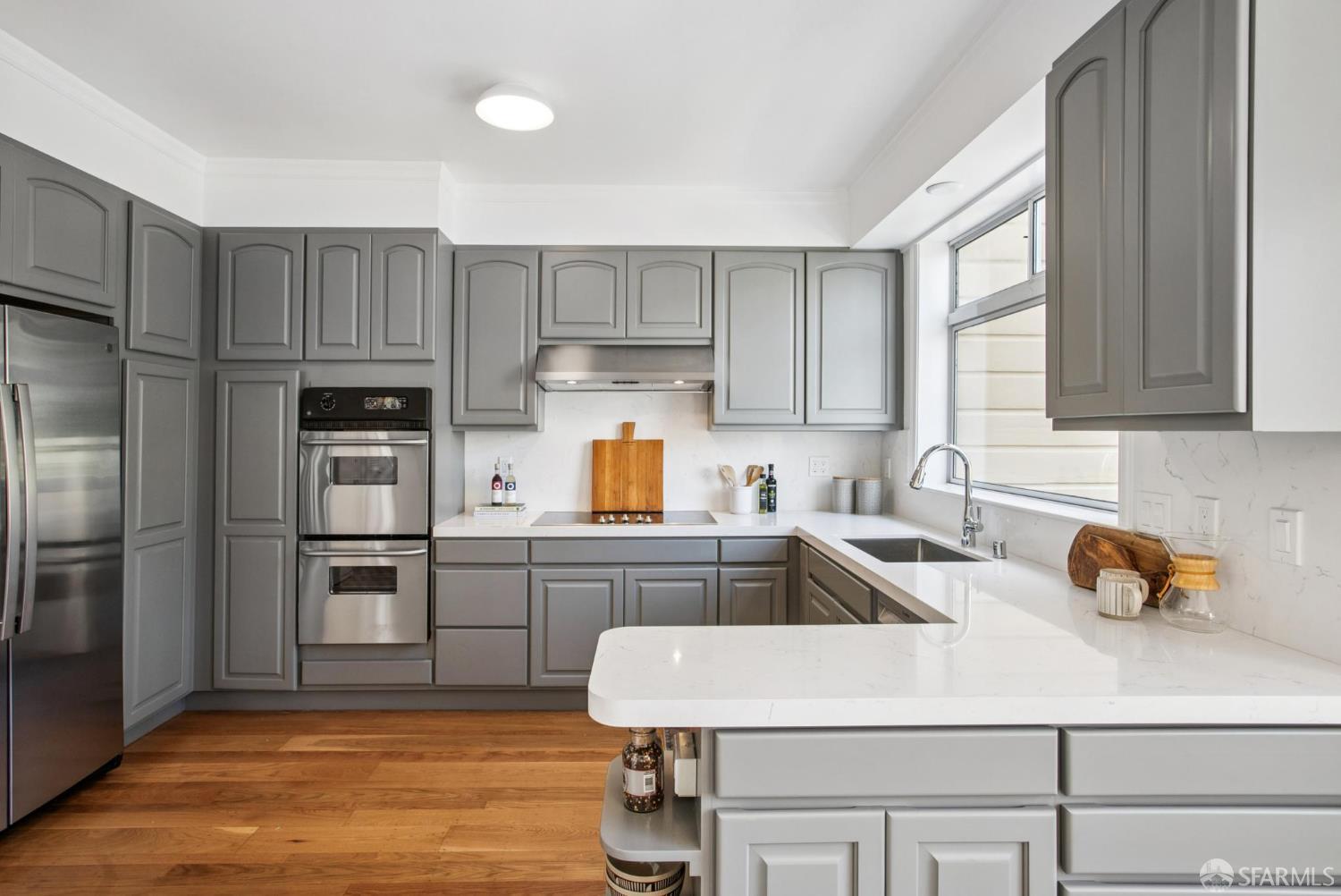 Detail Gallery Image 17 of 48 For 3720 Webster St, San Francisco,  CA 94123 - 3 Beds | 2/2 Baths