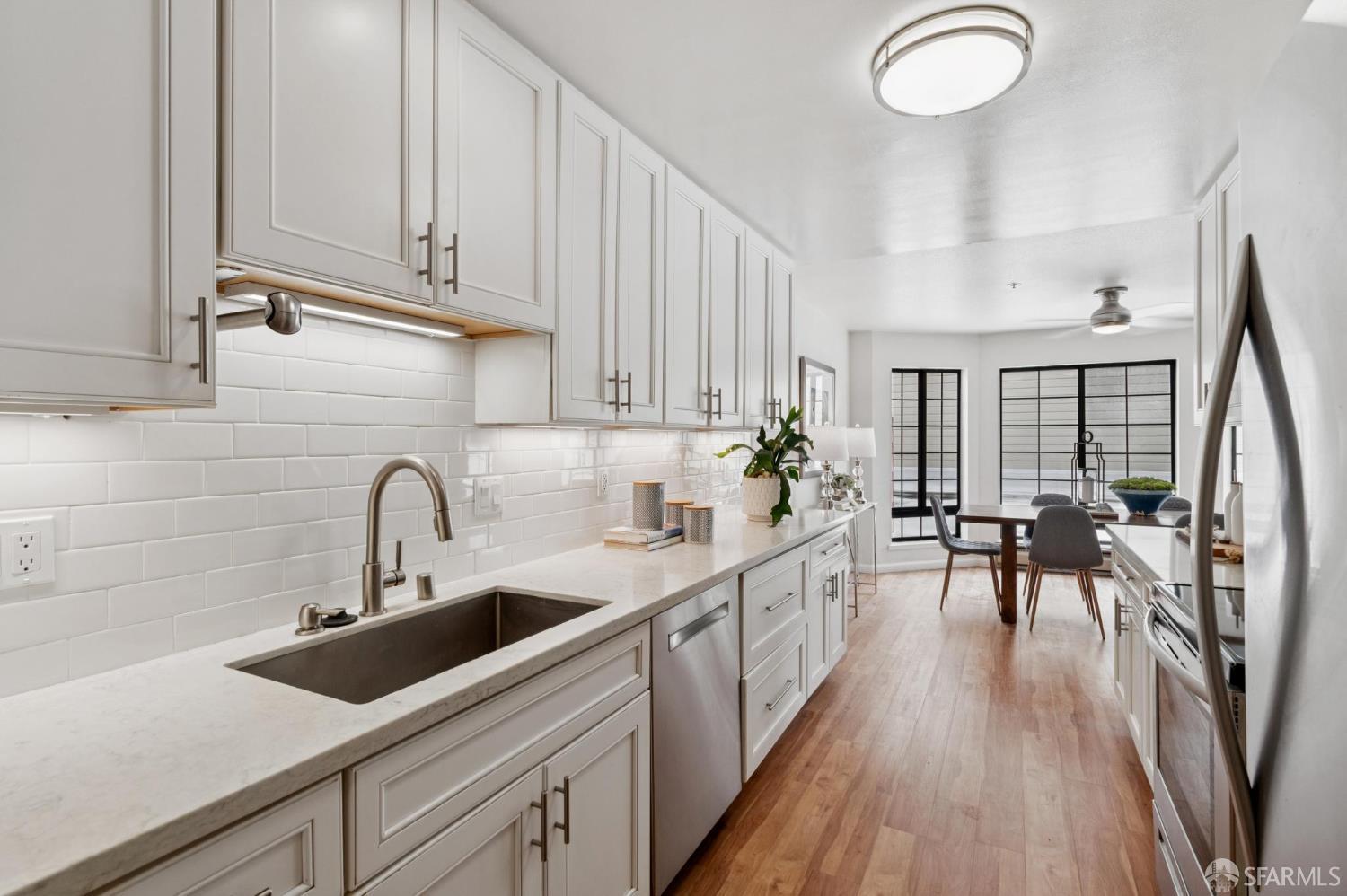 Detail Gallery Image 6 of 63 For 501 Arguello Blvd #203,  San Francisco,  CA 94118 - 2 Beds | 2 Baths