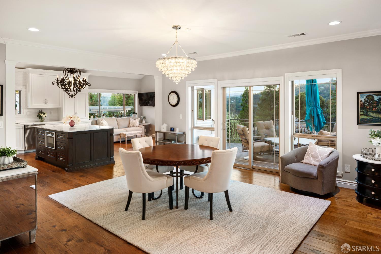 Detail Gallery Image 6 of 35 For 1127 Oak Hill Rd, Lafayette,  CA 94549 - 3 Beds | 3 Baths