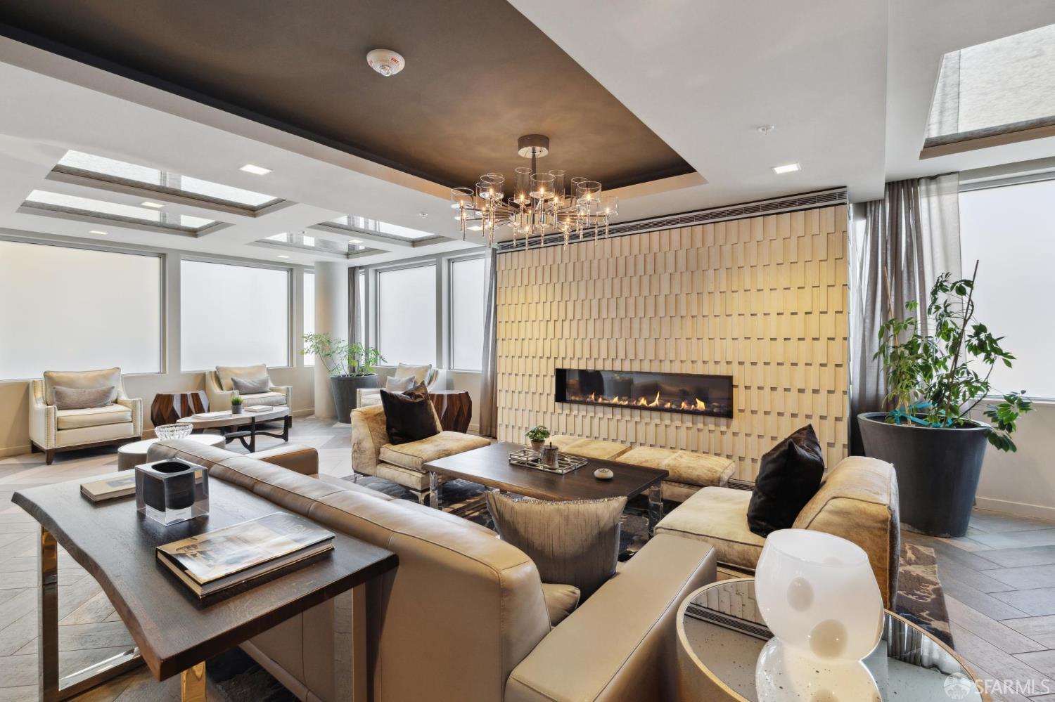 Detail Gallery Image 55 of 56 For 1501 Filbert St Ph7f,  San Francisco,  CA 94123 - 2 Beds | 2/1 Baths
