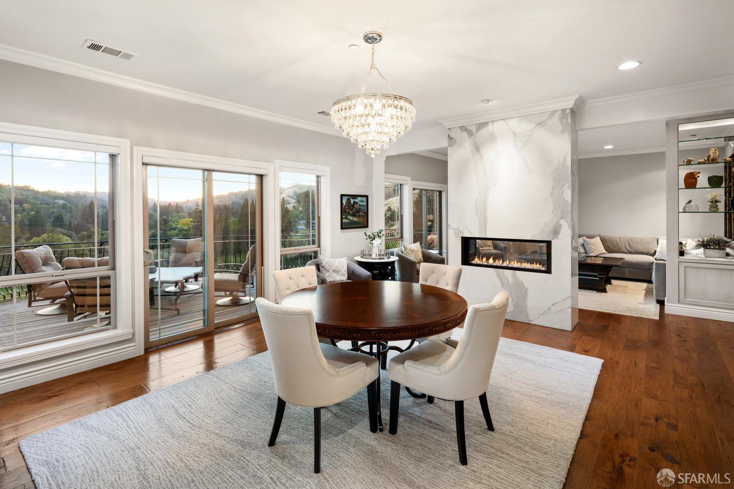 Detail Gallery Image 8 of 35 For 1127 Oak Hill Rd, Lafayette,  CA 94549 - 3 Beds | 3 Baths