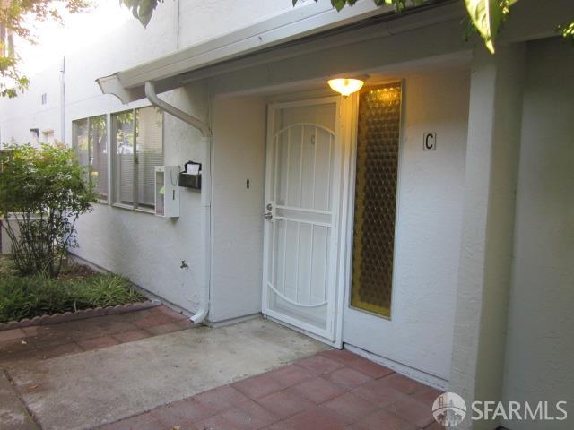 Detail Gallery Image 3 of 15 For 1404 Del Rio Cir #C,  Concord,  CA 94518 - 2 Beds | 1 Baths