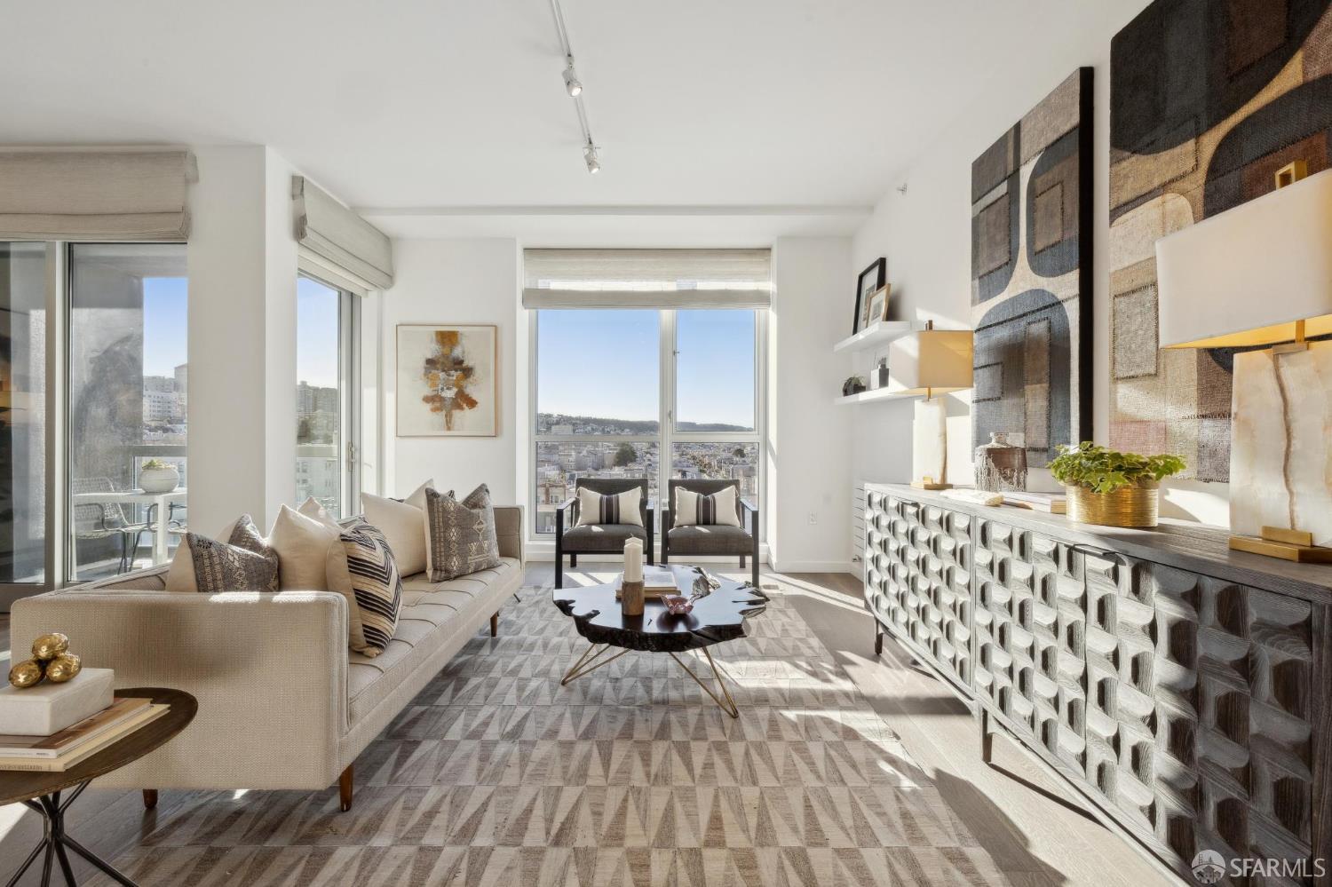 Detail Gallery Image 16 of 56 For 1501 Filbert St Ph7f,  San Francisco,  CA 94123 - 2 Beds | 2/1 Baths