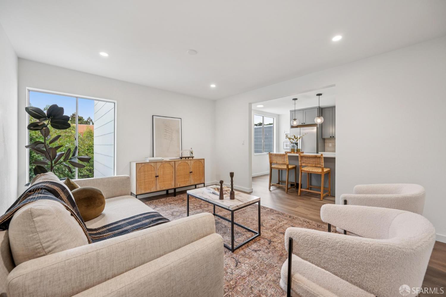 Detail Gallery Image 19 of 52 For 363 Prague St, San Francisco,  CA 94112 - 4 Beds | 2/1 Baths