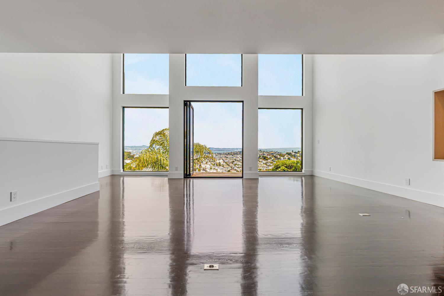 Detail Gallery Image 7 of 54 For 69 Uranus Ter, San Francisco,  CA 94114 - 3 Beds | 3 Baths
