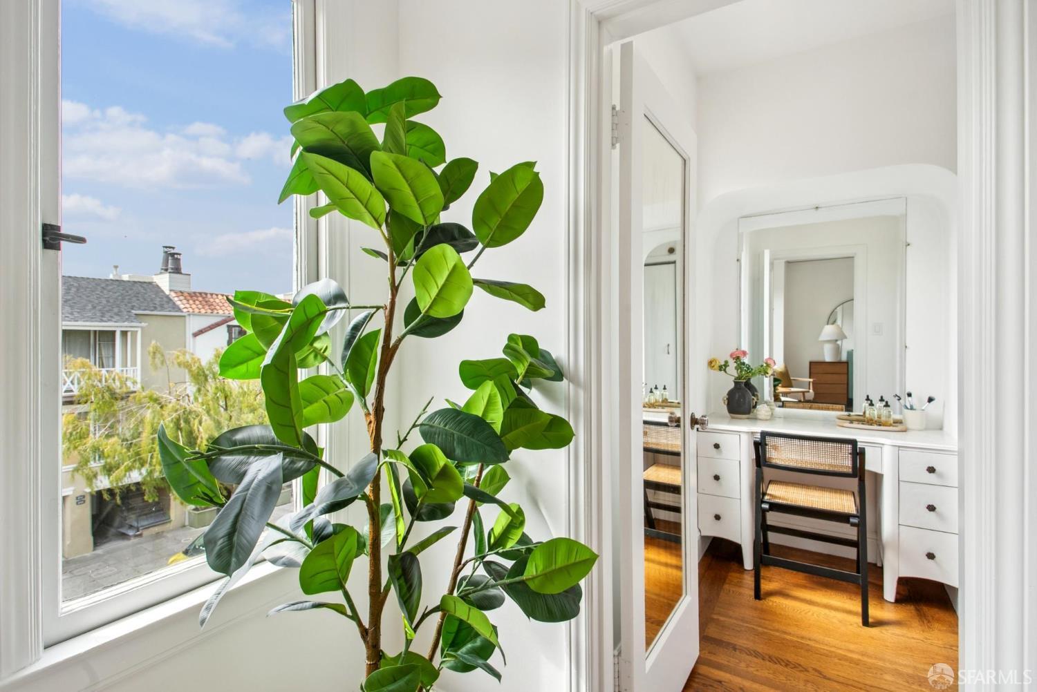 Detail Gallery Image 36 of 48 For 3720 Webster St, San Francisco,  CA 94123 - 3 Beds | 2/2 Baths