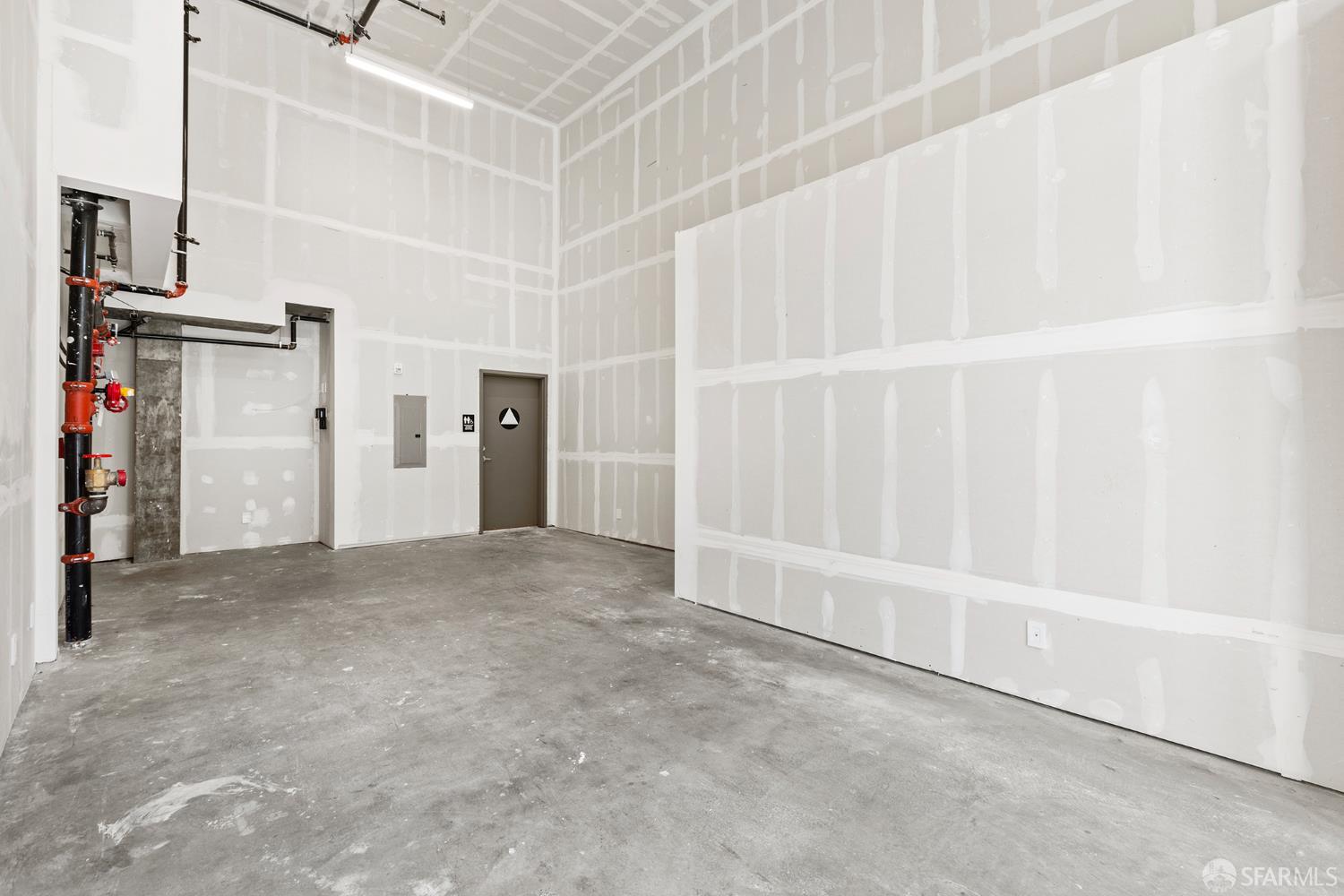 Detail Gallery Image 7 of 8 For 3822 24th St, San Francisco,  CA 94114 - – Beds | – Baths
