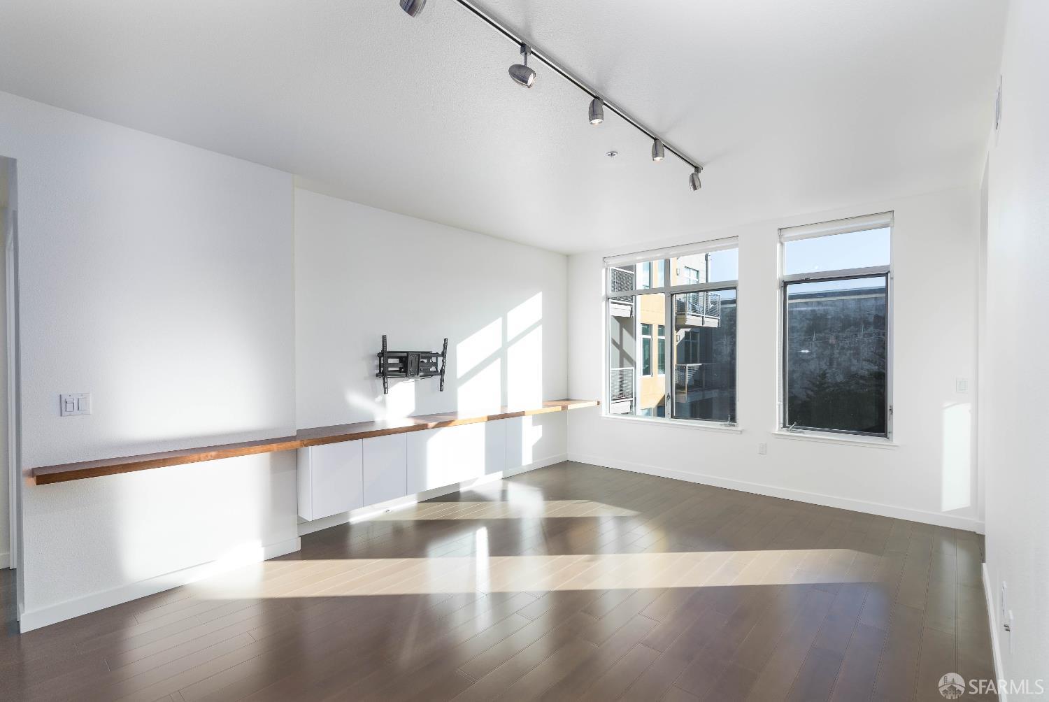 Detail Gallery Image 5 of 21 For 2655 Bush St #214,  San Francisco,  CA 94115 - 2 Beds | 2 Baths