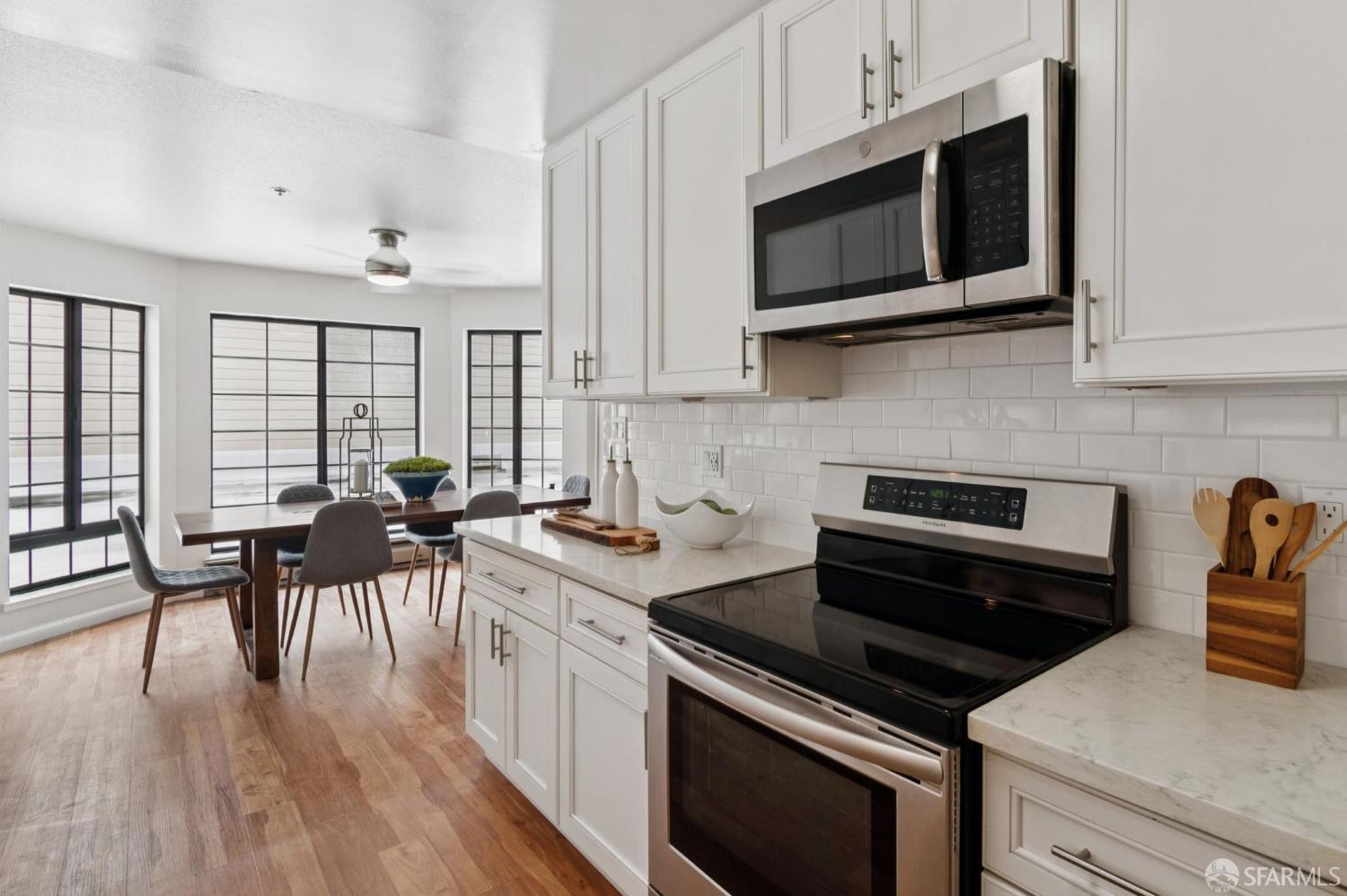 Detail Gallery Image 9 of 63 For 501 Arguello Blvd #203,  San Francisco,  CA 94118 - 2 Beds | 2 Baths