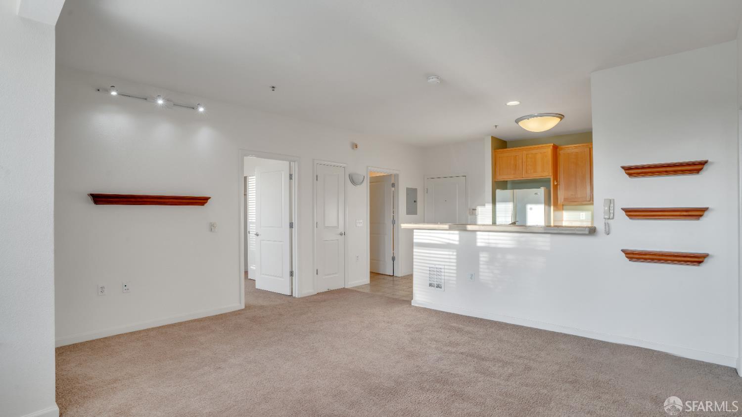 Detail Gallery Image 7 of 46 For 655 12th St #220,  Oakland,  CA 94607 - 2 Beds | 2 Baths