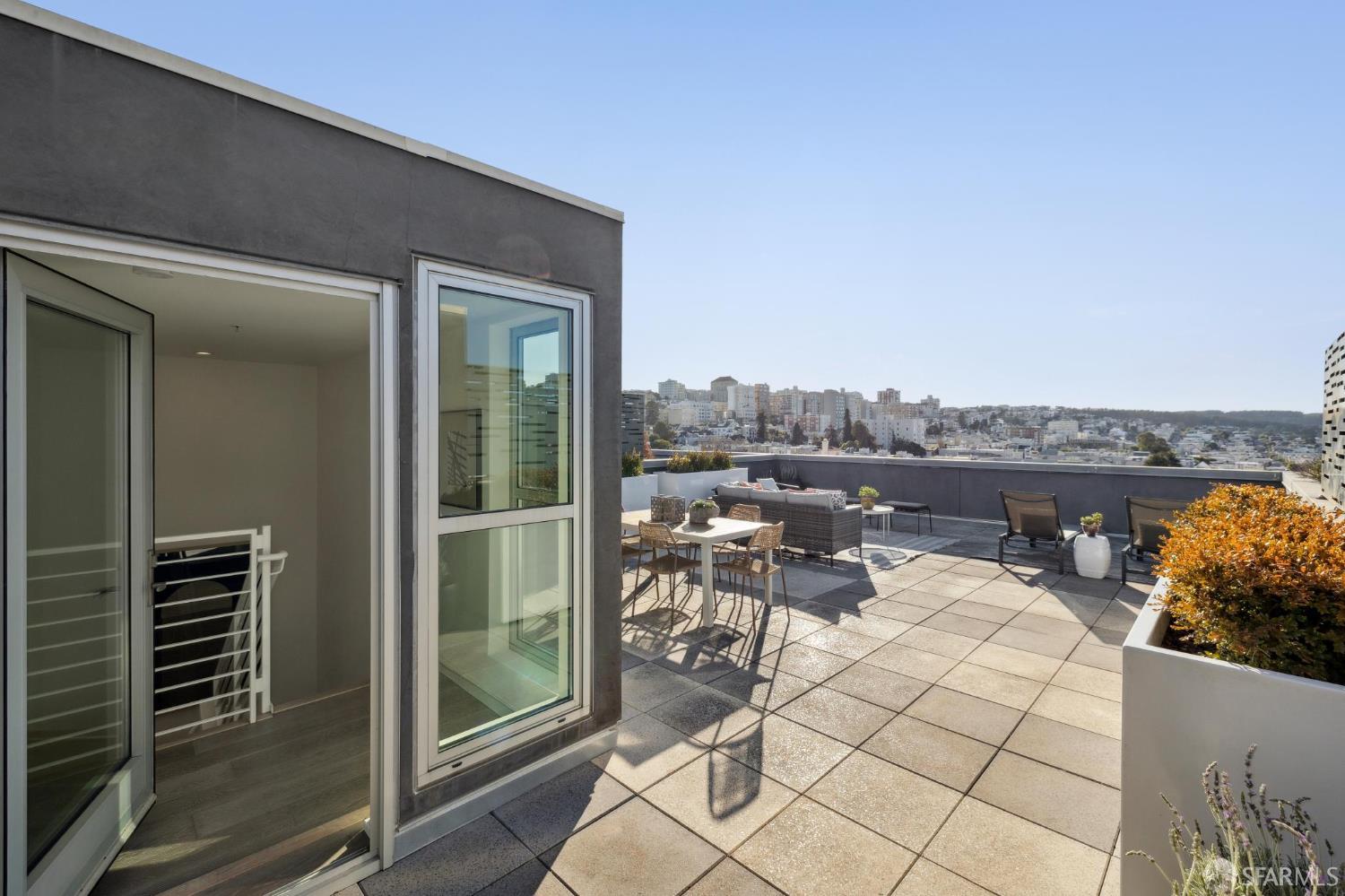 Detail Gallery Image 40 of 56 For 1501 Filbert St Ph7f,  San Francisco,  CA 94123 - 2 Beds | 2/1 Baths