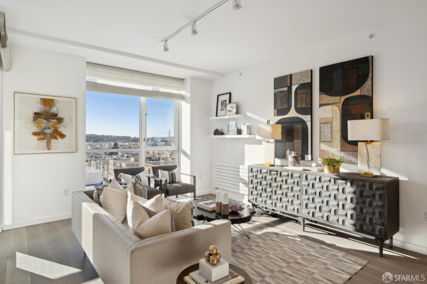 Detail Gallery Image 14 of 56 For 1501 Filbert St Ph7f,  San Francisco,  CA 94123 - 2 Beds | 2/1 Baths