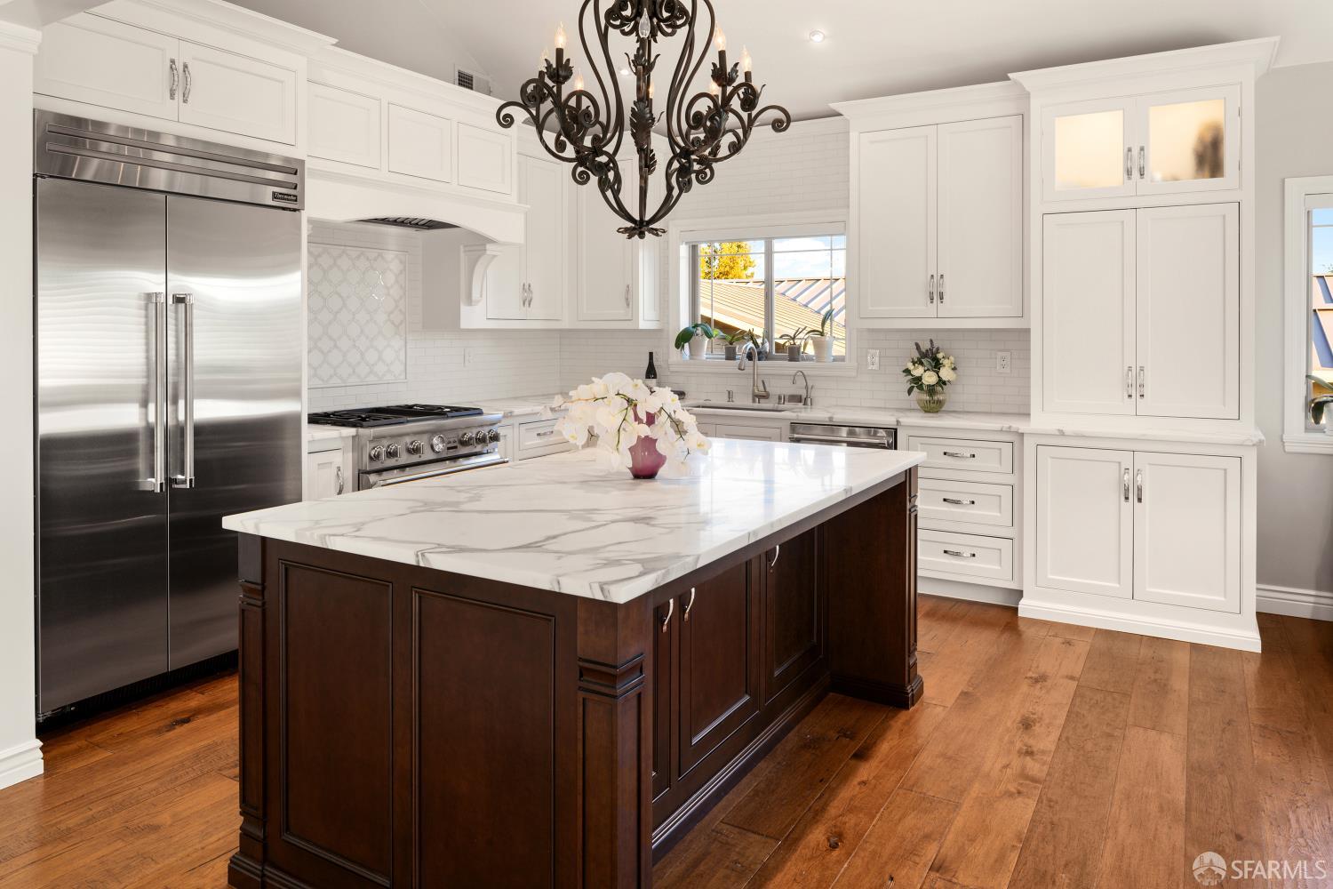 Detail Gallery Image 5 of 35 For 1127 Oak Hill Rd, Lafayette,  CA 94549 - 3 Beds | 3 Baths