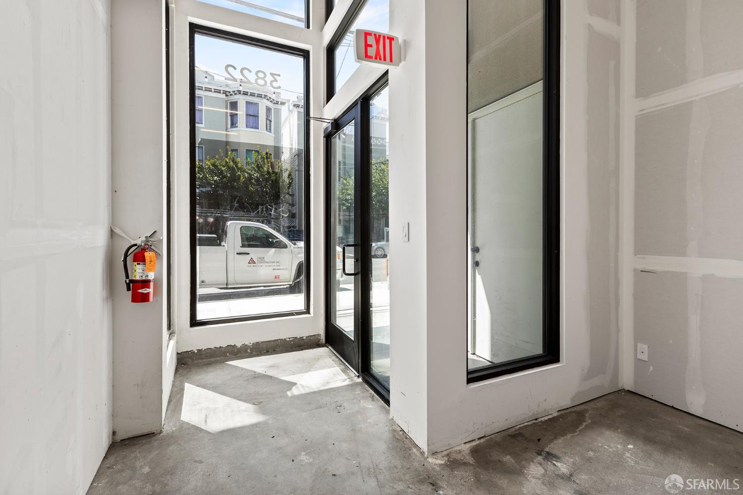 Detail Gallery Image 3 of 8 For 3822 24th St, San Francisco,  CA 94114 - – Beds | – Baths