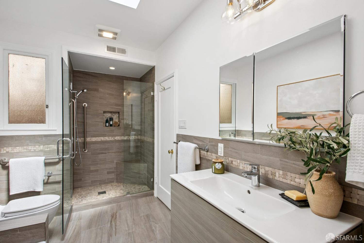 Detail Gallery Image 38 of 48 For 3720 Webster St, San Francisco,  CA 94123 - 3 Beds | 2/2 Baths