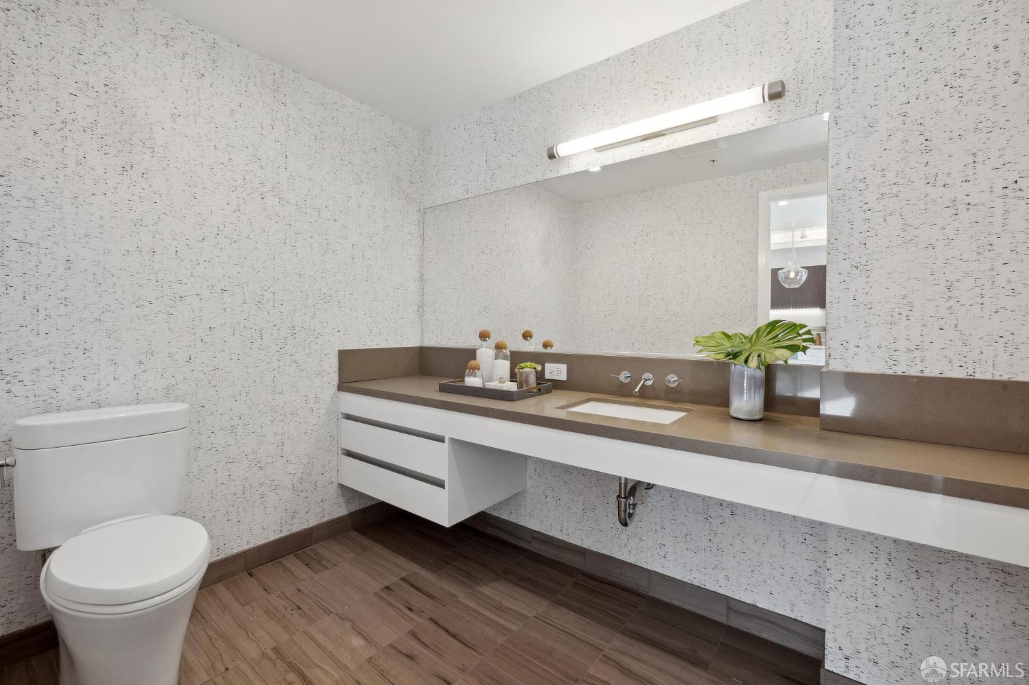 Detail Gallery Image 21 of 56 For 1501 Filbert St Ph7f,  San Francisco,  CA 94123 - 2 Beds | 2/1 Baths