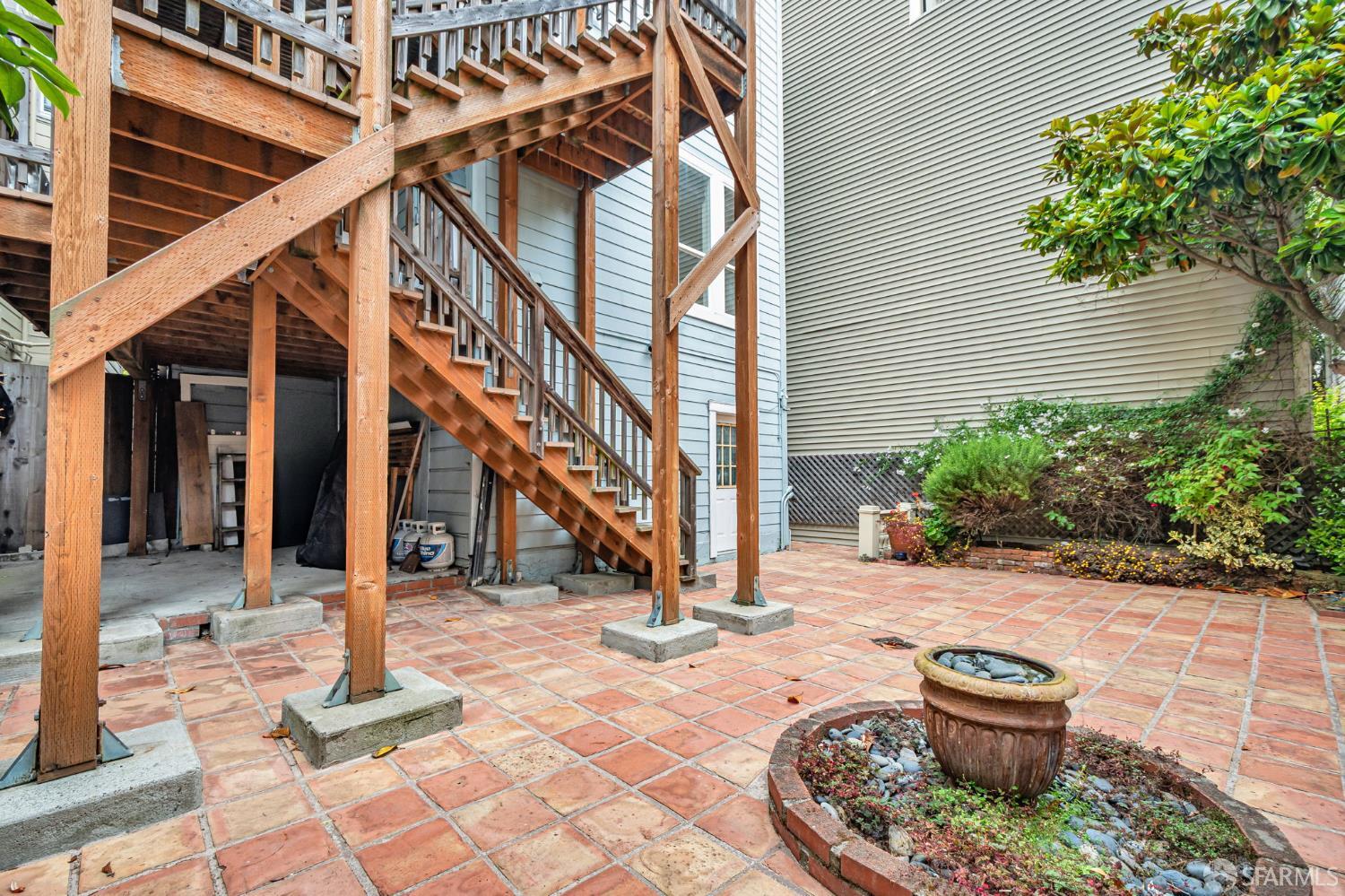 Detail Gallery Image 30 of 41 For 2733 Sutter St, San Francisco,  CA 94115 - 3 Beds | 2 Baths