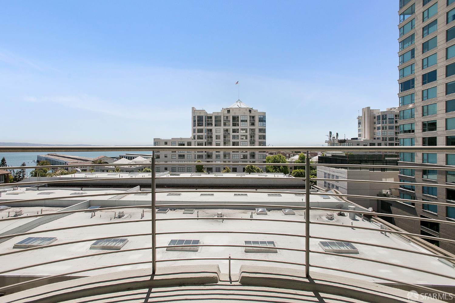 Detail Gallery Image 3 of 30 For 219 Brannan St 7j,  San Francisco,  CA 94107 - 2 Beds | 2 Baths