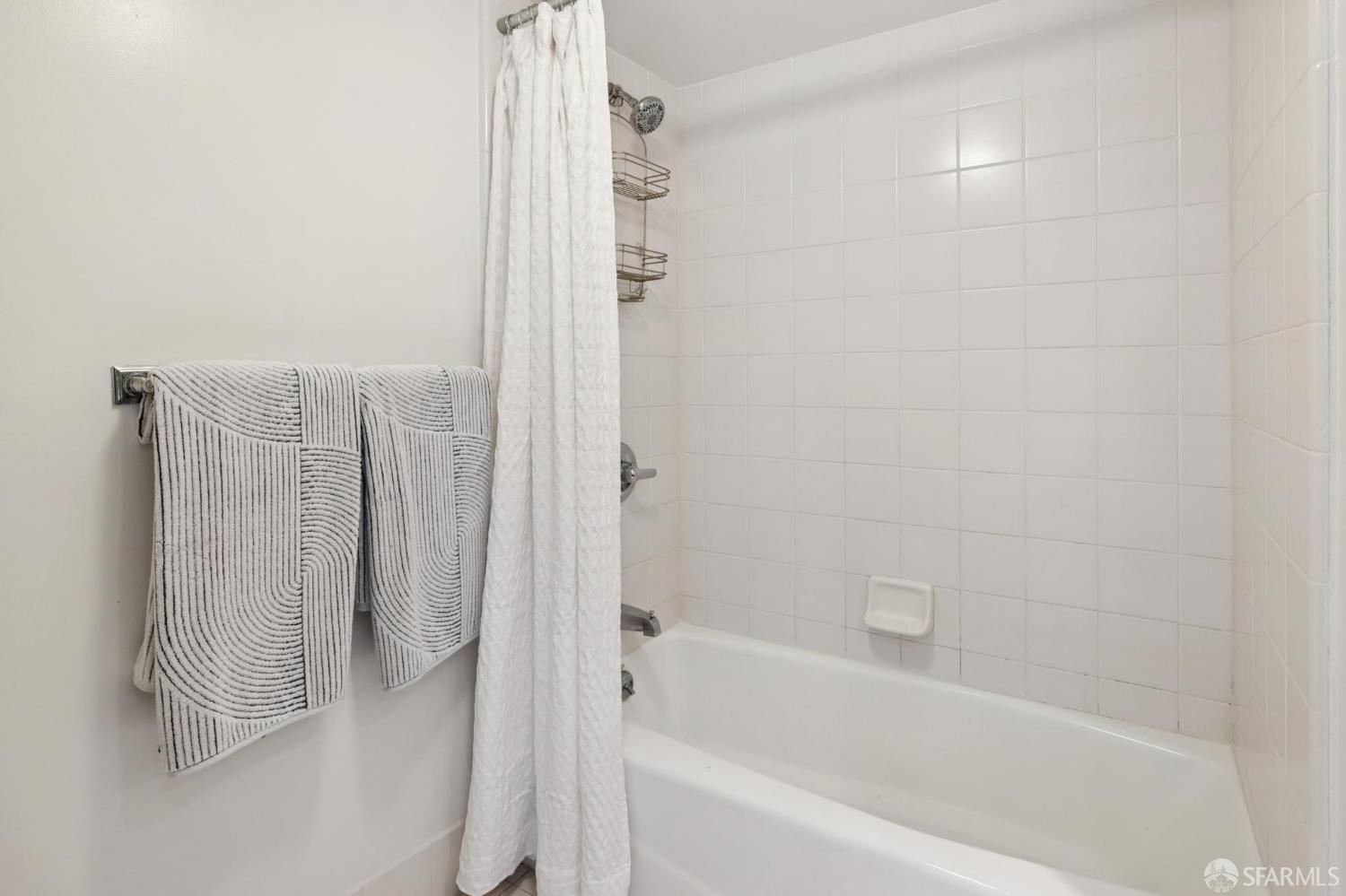 Detail Gallery Image 40 of 54 For 370 7th St #6,  San Francisco,  CA 94103 - 1 Beds | 1/1 Baths