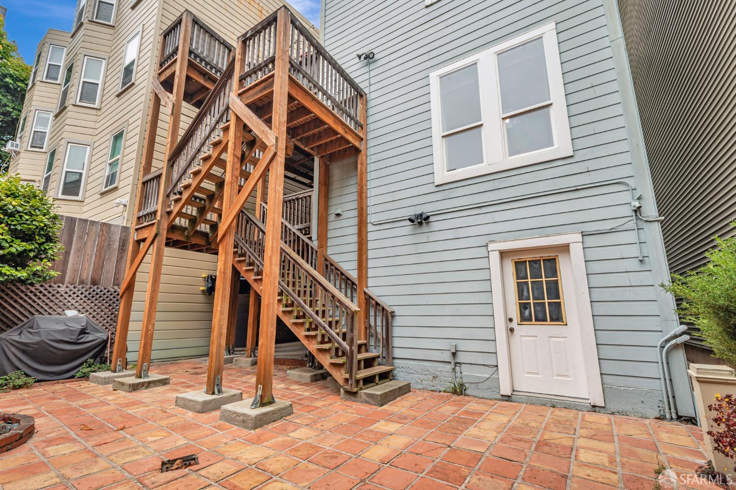 Detail Gallery Image 31 of 41 For 2733 Sutter St, San Francisco,  CA 94115 - 3 Beds | 2 Baths