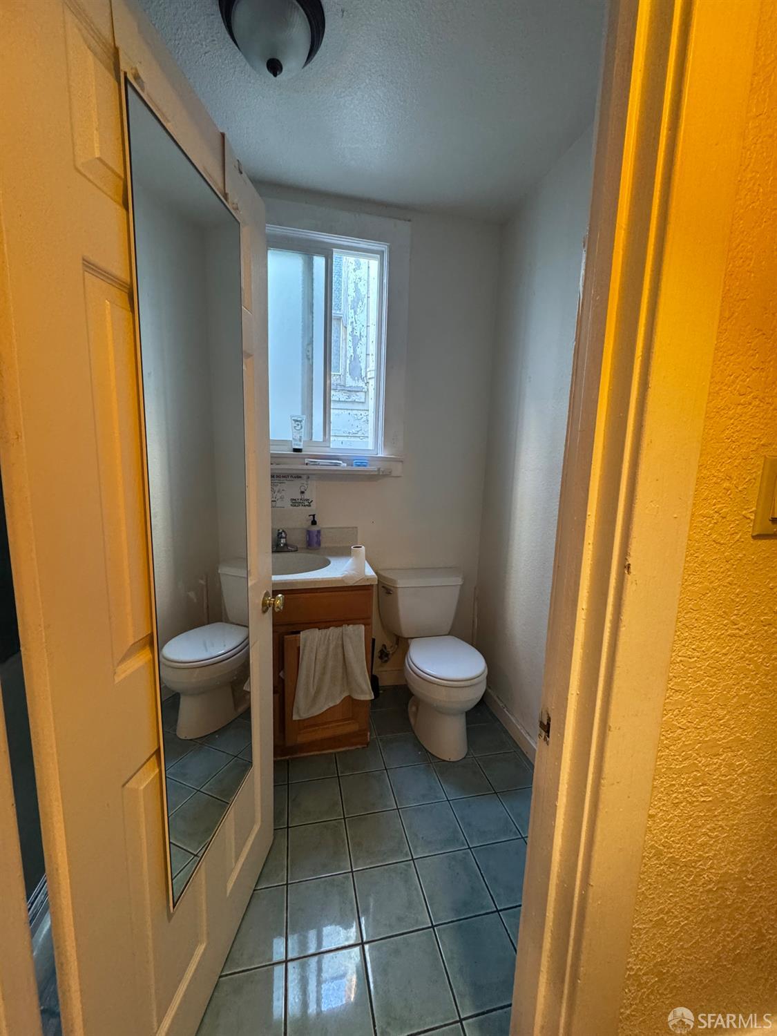 Detail Gallery Image 8 of 9 For 158 Howth St, San Francisco,  CA 94112 - 4 Beds | 3 Baths