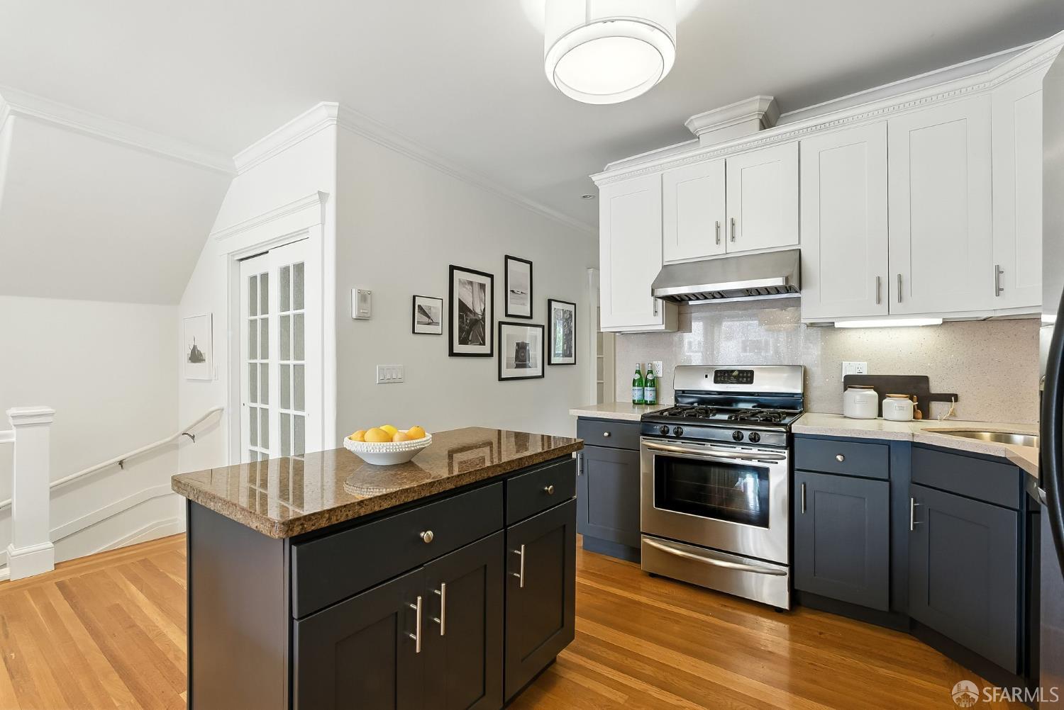 Detail Gallery Image 9 of 32 For 710 Arguello Blvd, San Francisco,  CA 94118 - 3 Beds | 3 Baths