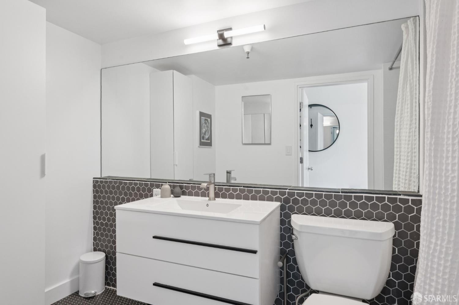 Detail Gallery Image 29 of 37 For 2711 18th St #34,  San Francisco,  CA 94110 - 1 Beds | 1 Baths