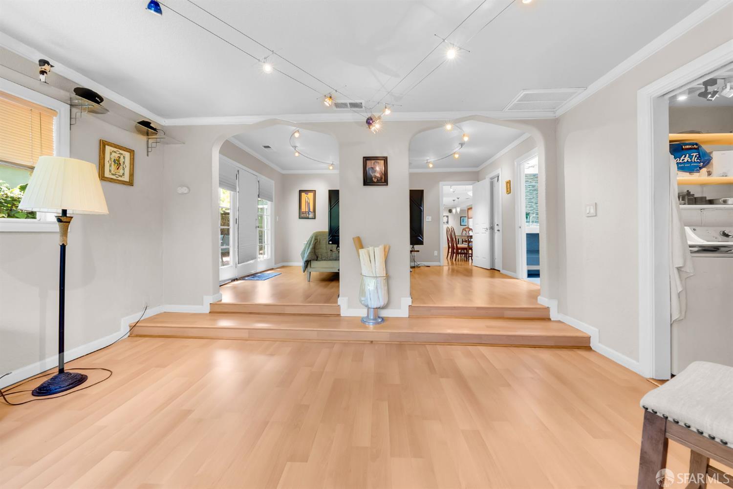 Detail Gallery Image 33 of 55 For 2668 Ross Rd, Palo Alto,  CA 94303 - 3 Beds | 2 Baths
