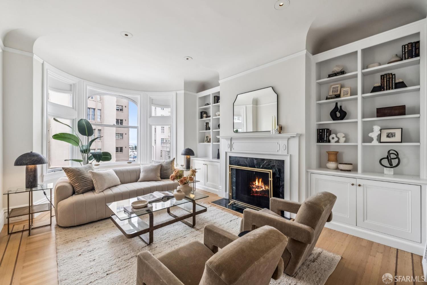 Detail Gallery Image 10 of 51 For 1971 Broadway St, San Francisco,  CA 94109 - 3 Beds | 2 Baths