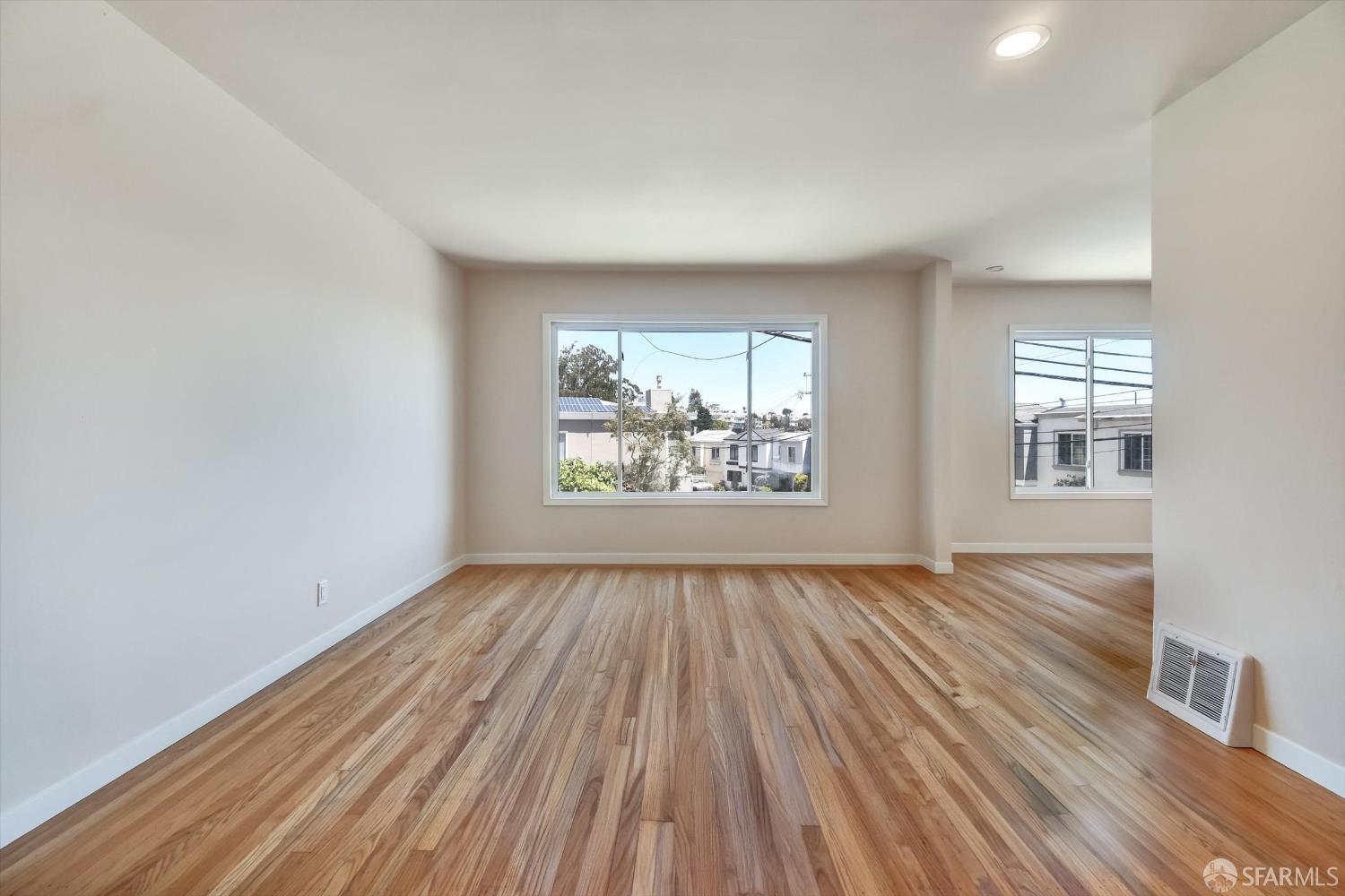 Detail Gallery Image 10 of 37 For 596 Bella Vista Way, San Francisco,  CA 94127 - 3 Beds | 1 Baths