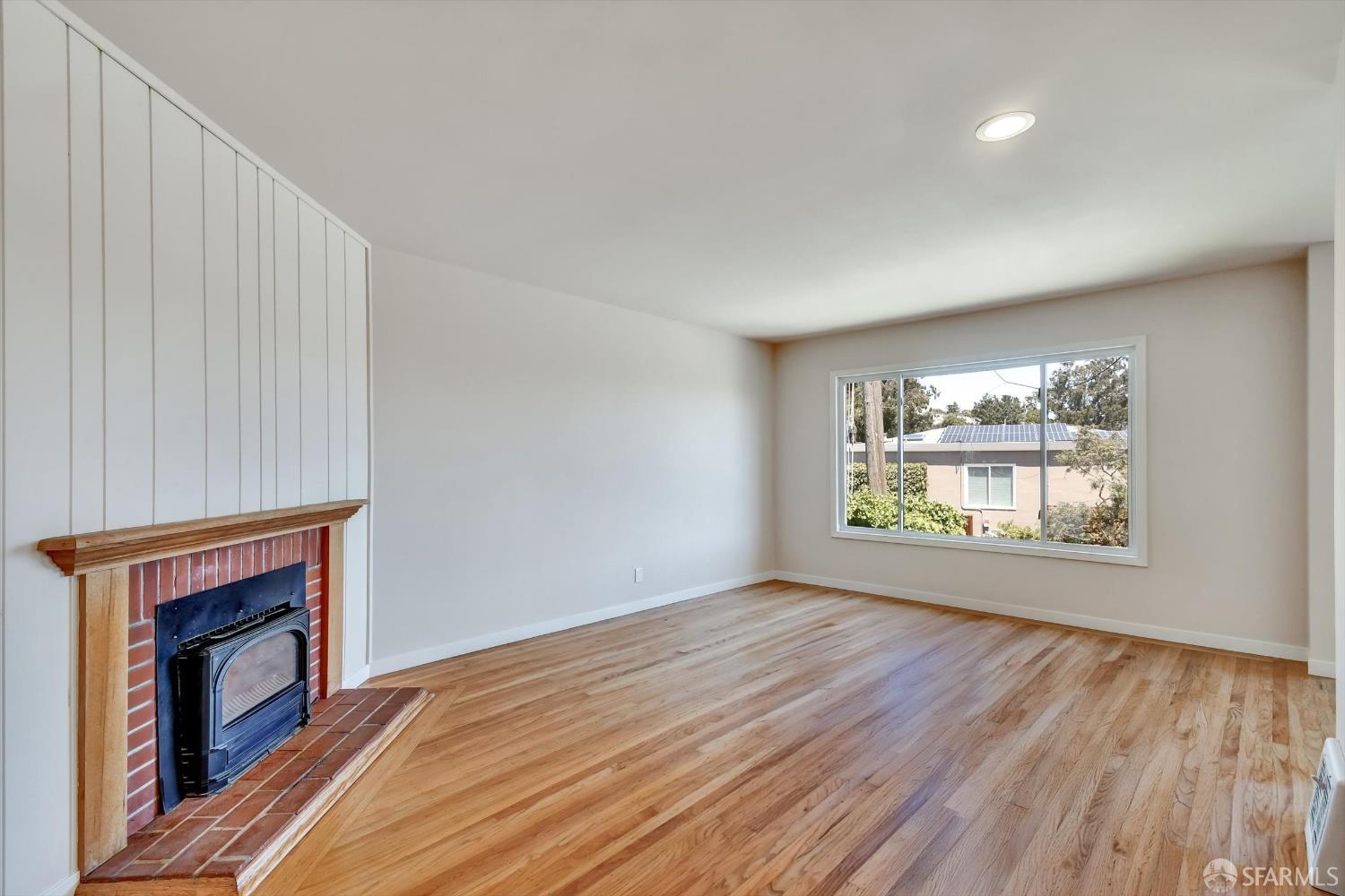 Detail Gallery Image 9 of 37 For 596 Bella Vista Way, San Francisco,  CA 94127 - 3 Beds | 1 Baths