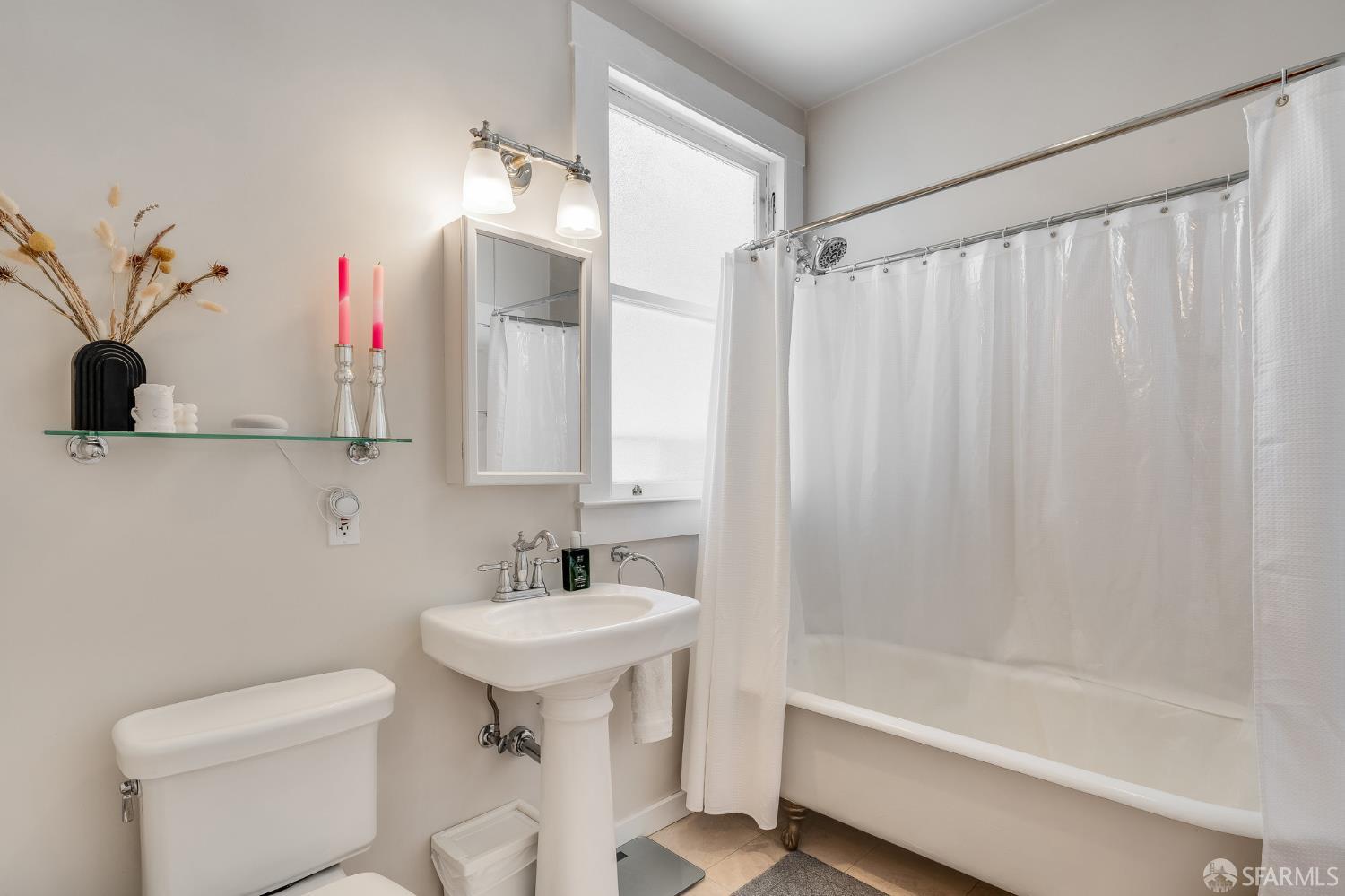 Detail Gallery Image 21 of 27 For 1145 Green St #3,  San Francisco,  CA 94109 - 1 Beds | 1 Baths