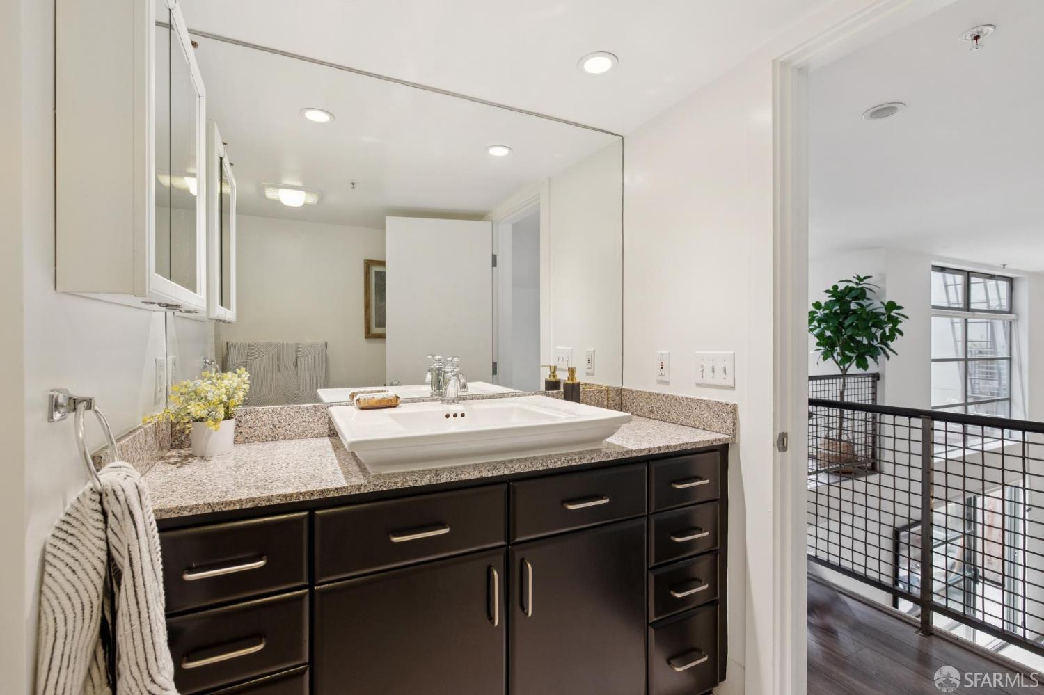 Detail Gallery Image 39 of 54 For 370 7th St #6,  San Francisco,  CA 94103 - 1 Beds | 1/1 Baths