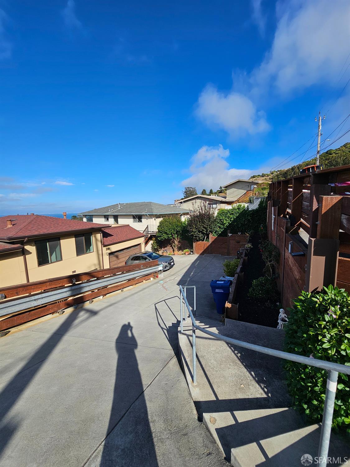 Detail Gallery Image 33 of 72 For 879 Humboldt Rd, Brisbane,  CA 94005 - 7 Beds | 6 Baths