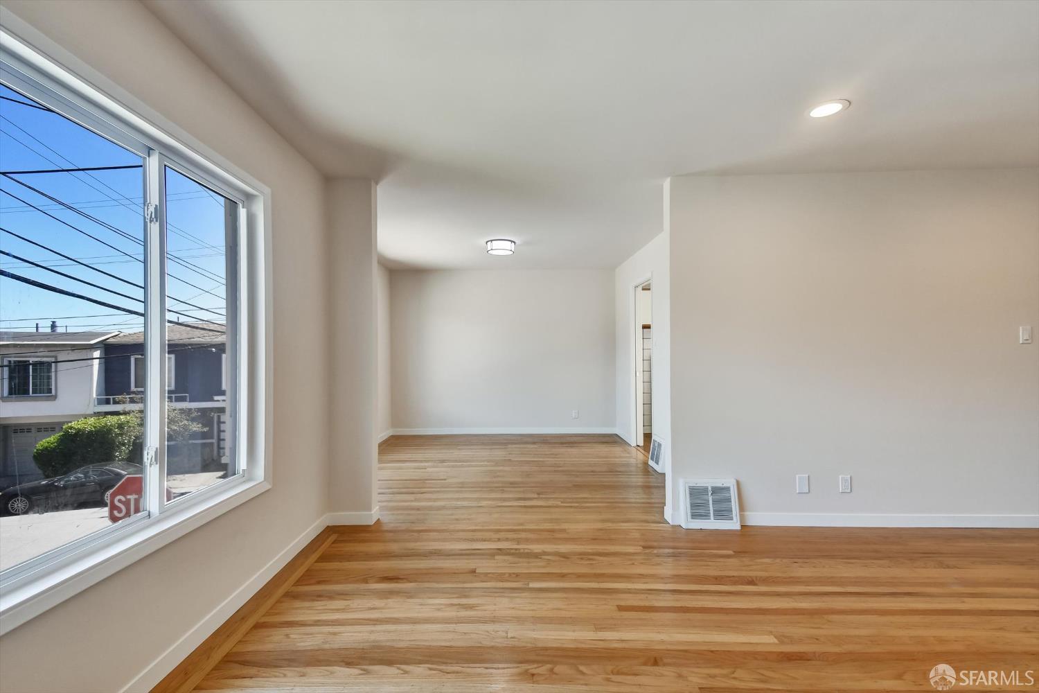 Detail Gallery Image 11 of 37 For 596 Bella Vista Way, San Francisco,  CA 94127 - 3 Beds | 1 Baths