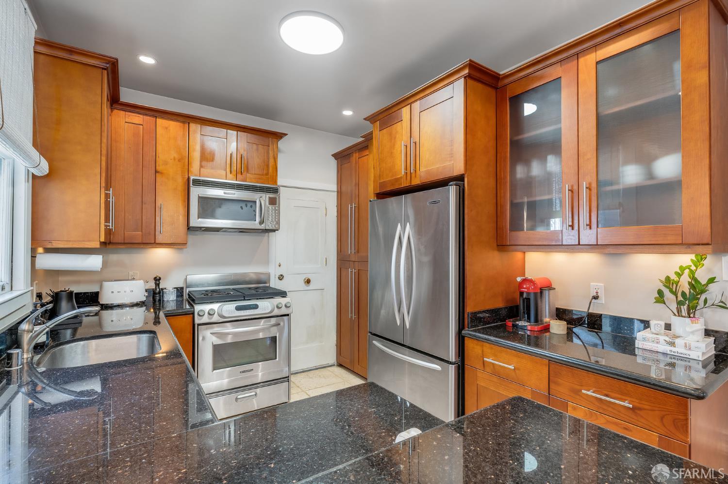 Detail Gallery Image 7 of 27 For 1145 Green St #3,  San Francisco,  CA 94109 - 1 Beds | 1 Baths