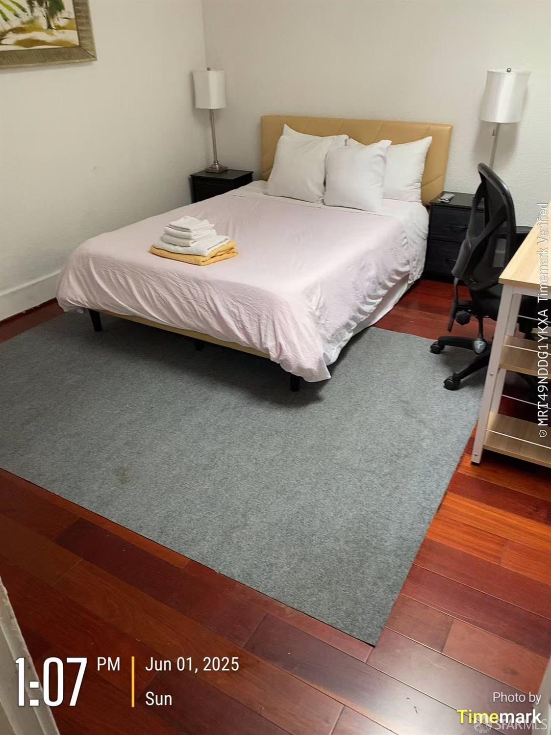 Detail Gallery Image 3 of 9 For 158 Howth St, San Francisco,  CA 94112 - 4 Beds | 3 Baths